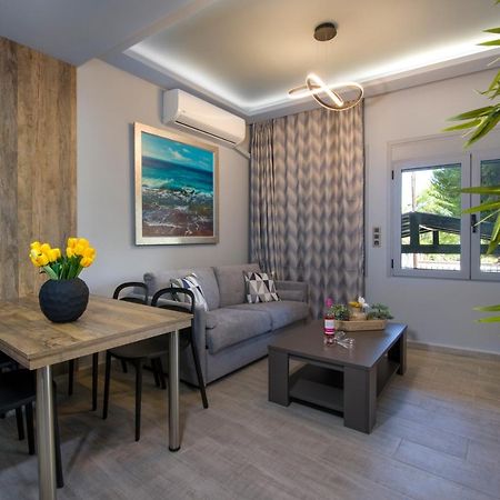 Rena'S Luxury Apartment With Free Private Parking Chrissi Akti Chania Exterior foto