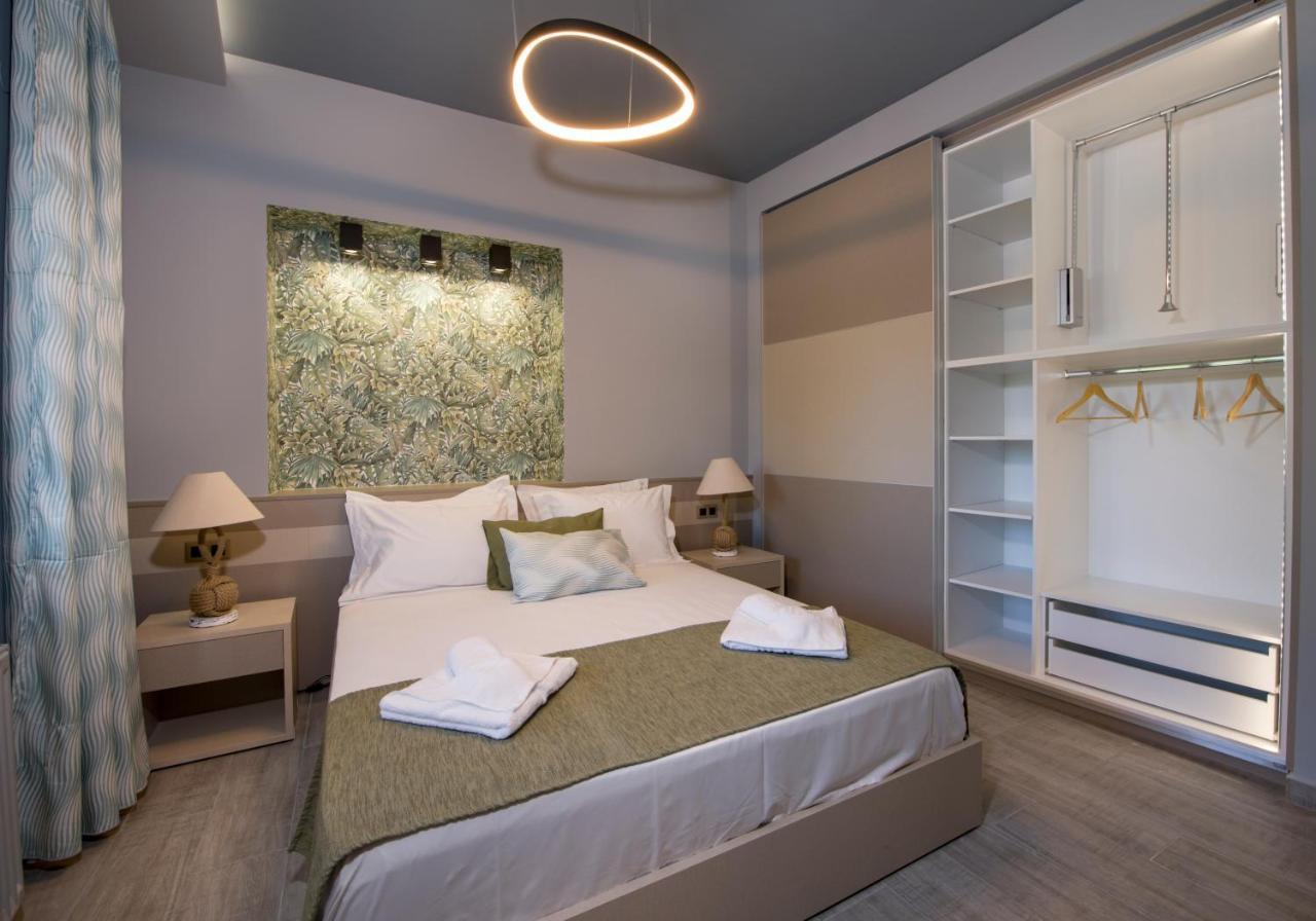 Rena'S Luxury Apartment With Free Private Parking Chrissi Akti Chania Exterior foto